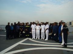 remise des diplmes aux marins nigrians